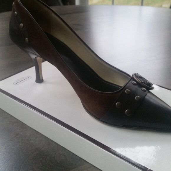 Authentic Coach Leather and suede pumps - Picture 2 of 4